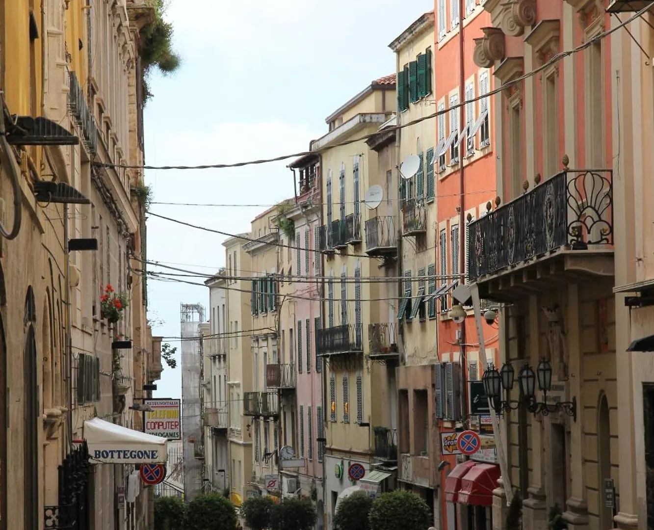 Apartment Dentro Le Mura-Suite House Sassari Italy